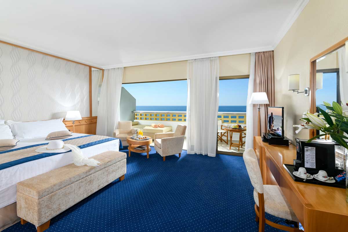 35-ATHENA-ROYAL-BEACH-HOTEL-JUNIOR-SUITE-SV