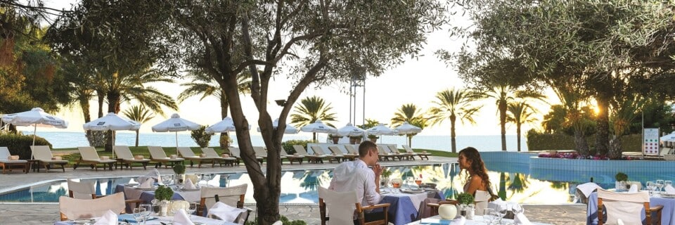 19 ATHENA ROYAL BEACH HOTEL OLIVE TREE RESTAURANT