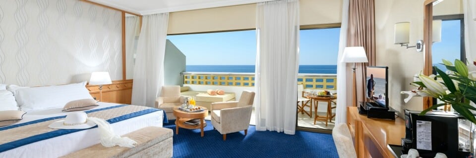 35 ATHENA ROYAL BEACH HOTEL JUNIOR SUITE SV