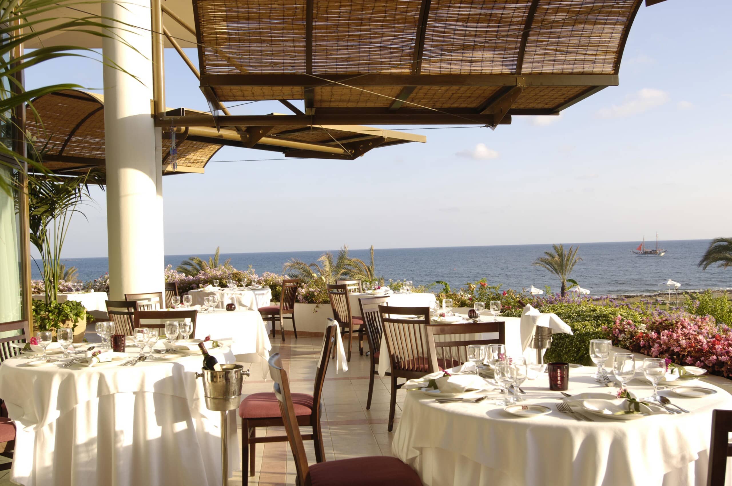 17 ATHENA ROYAL BEACH HOTEL PYGMALION RESTAURANT