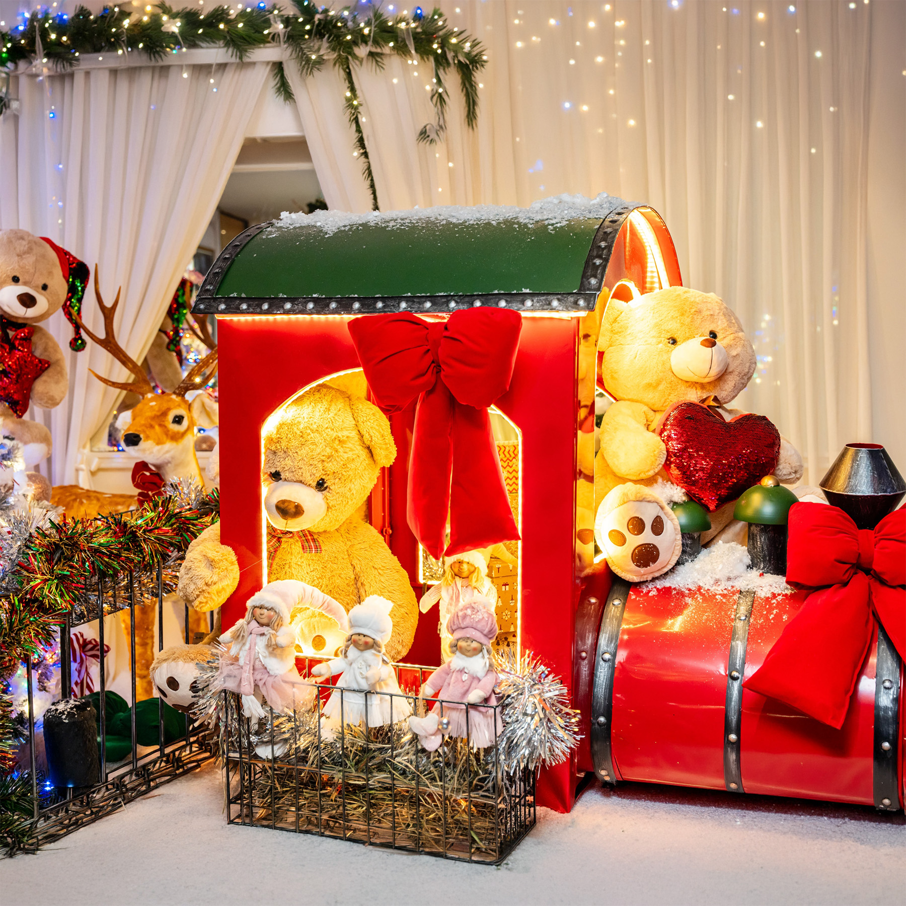 athenaRoyalChristmas